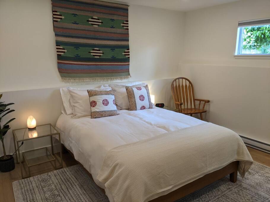 Bright Modern 1Br Suite In Sooke Village Core المظهر الخارجي الصورة