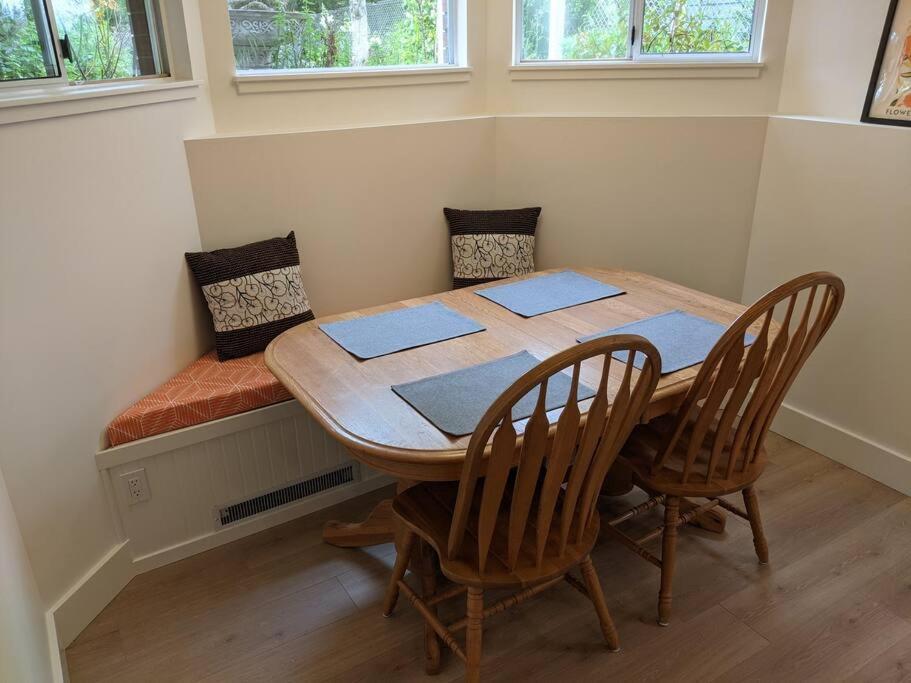 Bright Modern 1Br Suite In Sooke Village Core المظهر الخارجي الصورة